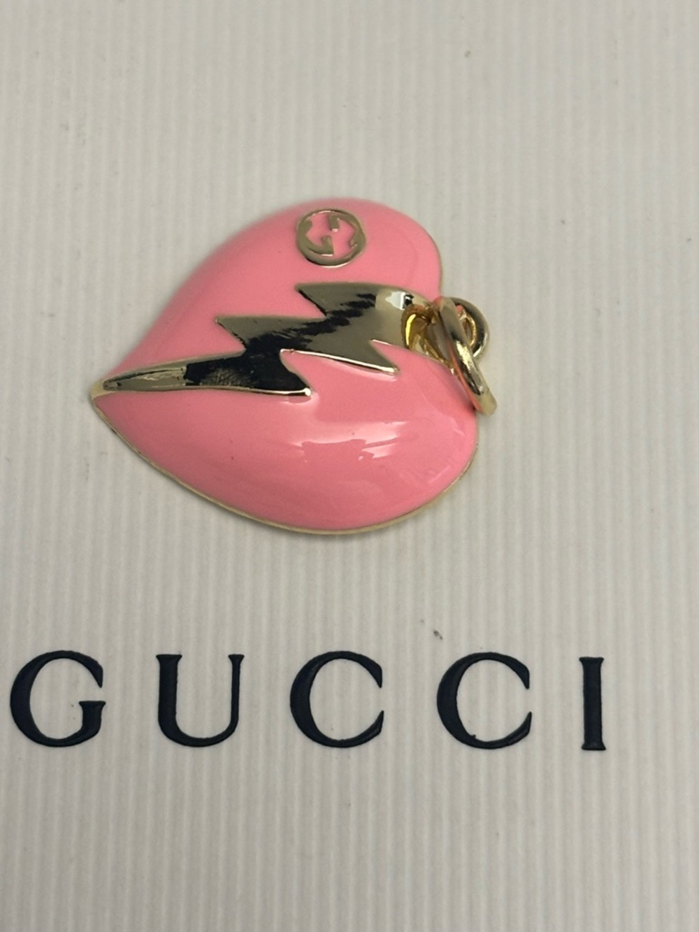 Gucci Pink Enamel Heart Charm with Gold Lightning Bolt - Picture 4 of 6
